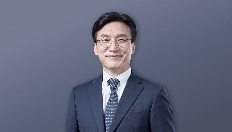 더불어민주당 민주연구원 이사장 김민석
